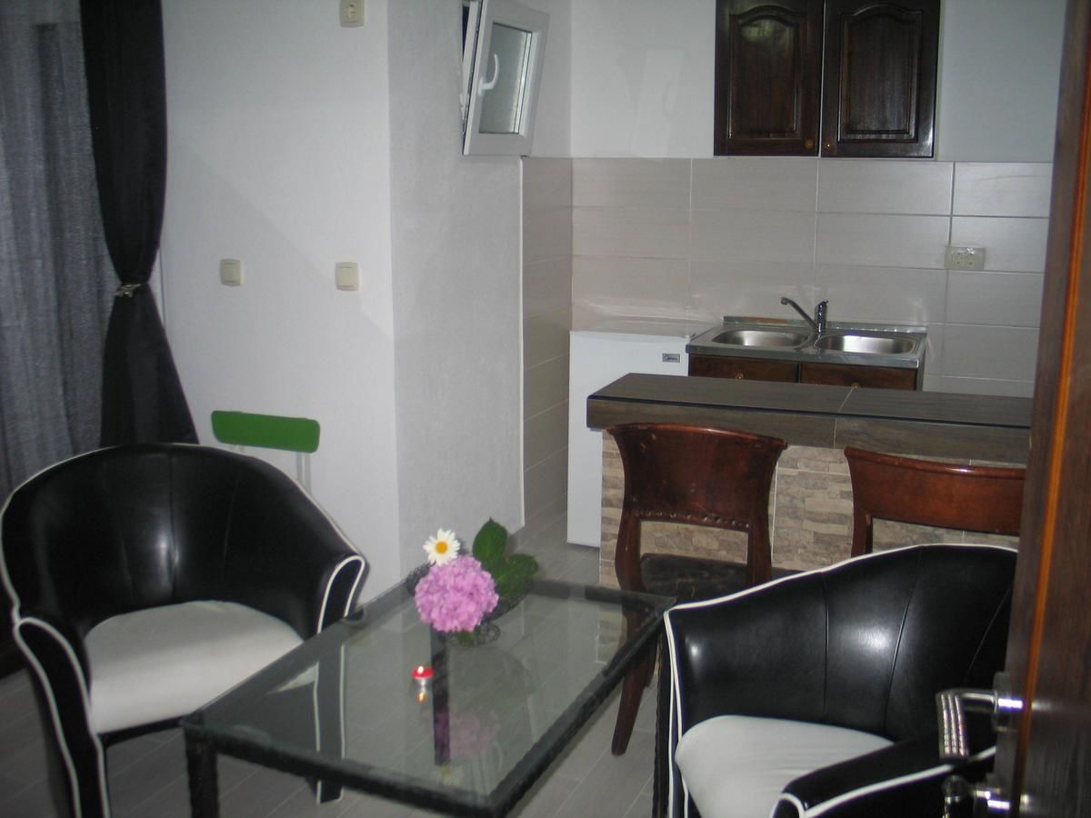Гостевой дом Guest House Dena Добра-Вода