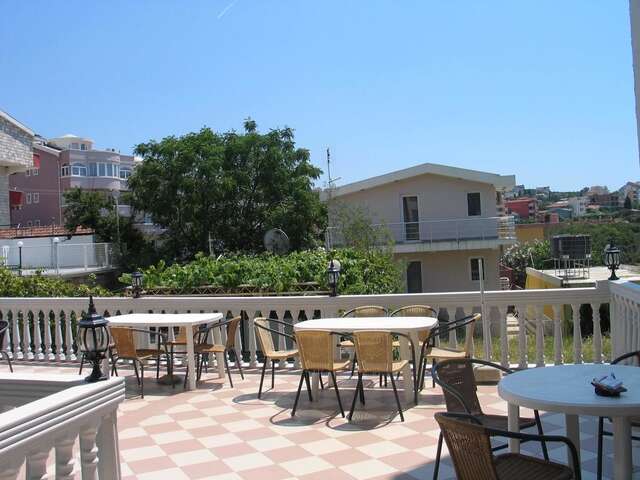 Гостевой дом Guest House Dena Добра-Вода-31