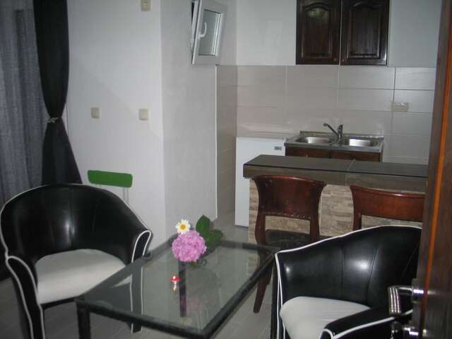 Гостевой дом Guest House Dena Добра-Вода-46